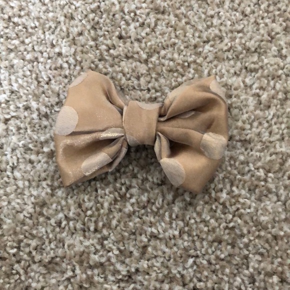 Skirt and bow - Picture 4 of 4